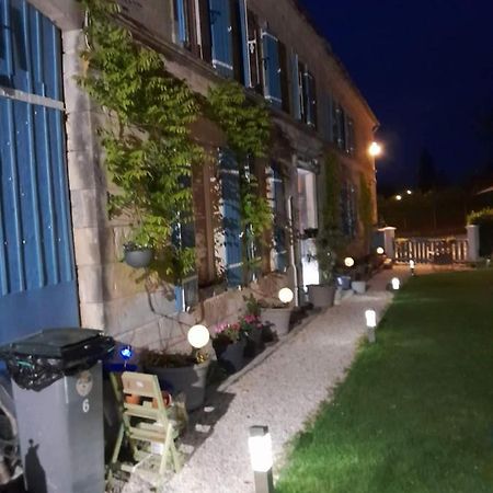 La Charentaise Des Lilas Saint-Leger  ภายนอก รูปภาพ